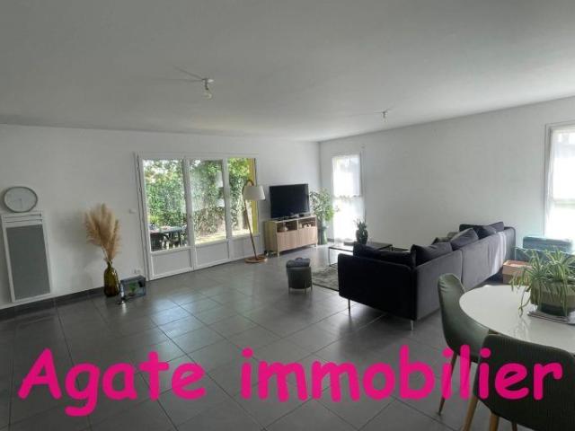 Maison 4 pièces, 102 m² à louer à Langon 33210