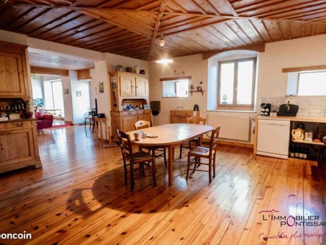 Maison 4 pièces 117 m²