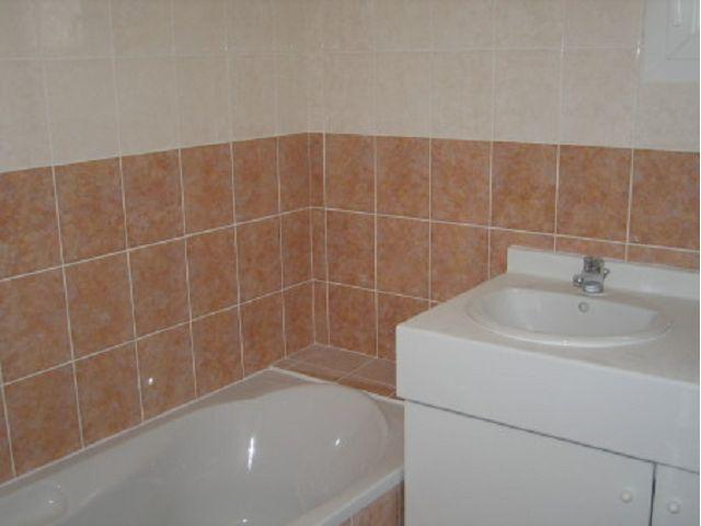 Maison 4 pièces, 118 m² à louer à Roiffieux 07100