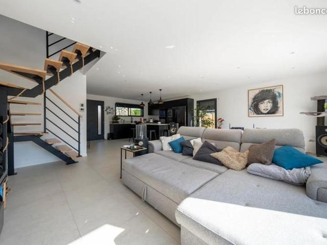 Maison 4 pièces 110 m²