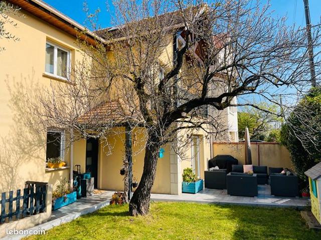 Maison 4 pièces 110 m²