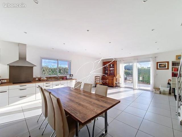 Maison 4 pièces 110 m²