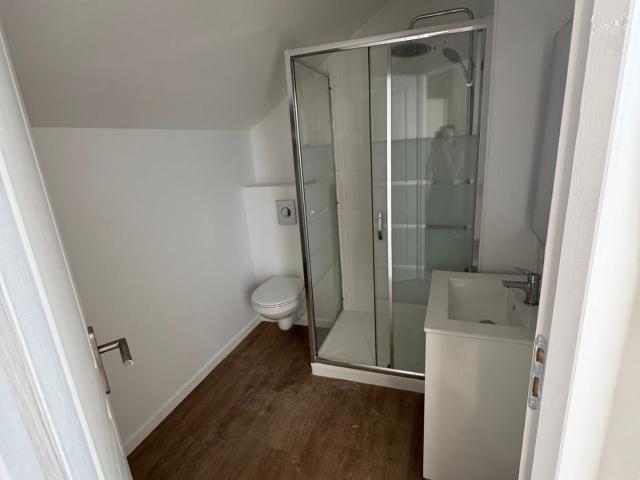 Maison 4 pièces, 110 m² à louer à Villevallier 89330