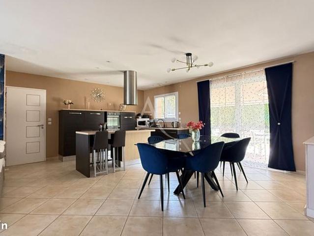 Maison 4 pièces 111 m²