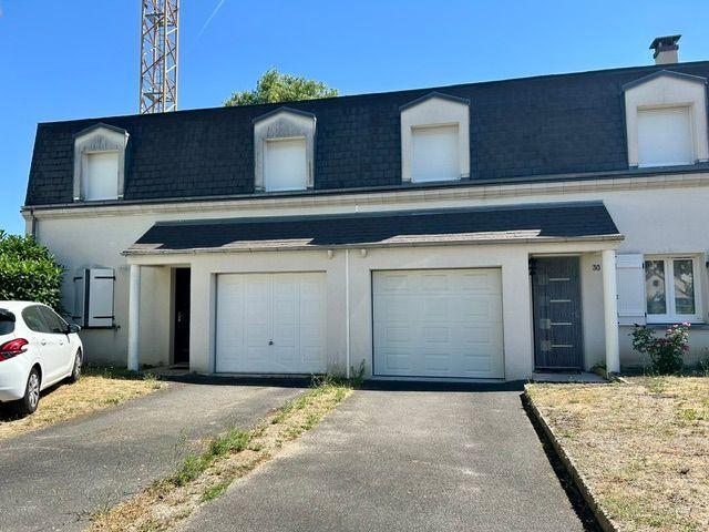 Maison 4 pièces, 111 m² à louer à Saint Jean de Braye 45800