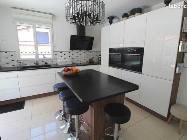 Maison 4 pièces 112 m²
