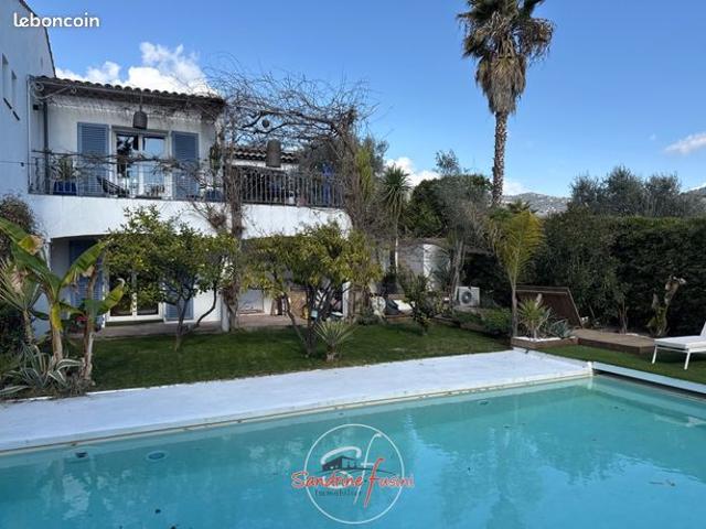 Maison 4 pièces 124 m²