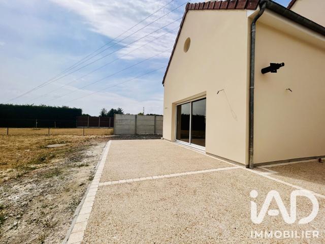 Maison 4 pièces, 125 m² à louer à Chaingy 45380