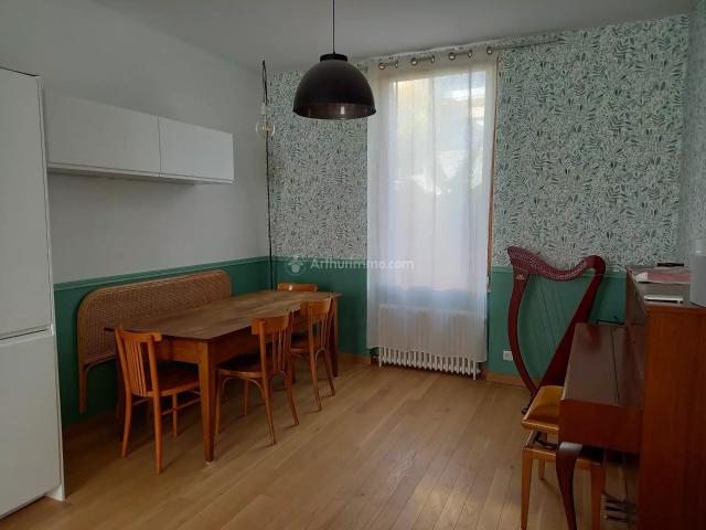 Maison 4 pièces, 125 m² à louer à Lyon 3 69003