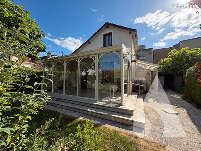 Maison 4 pièces 126 m²