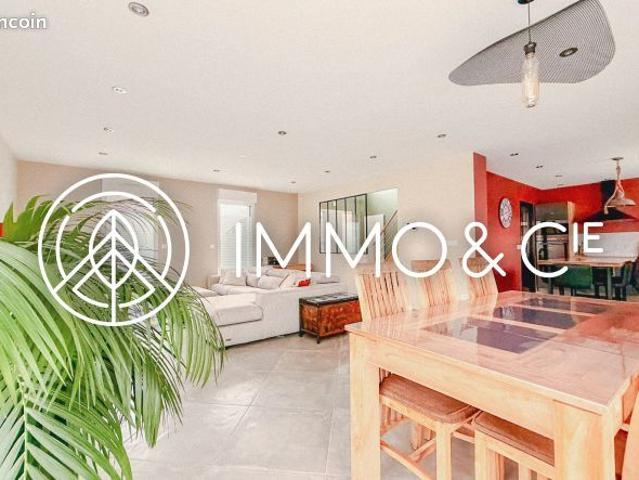 Maison 4 pièces 126 m²
