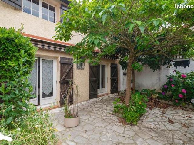 Maison 4 pièces 126 m²