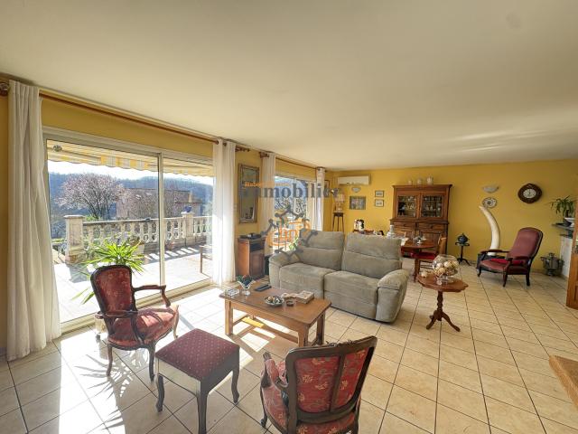 Maison 4 pièces 126 m²