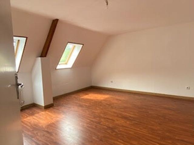 Maison 4 pièces, 126 m² à louer à Heuchin 62134