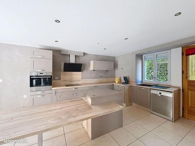 Maison 4 pièces 127 m²