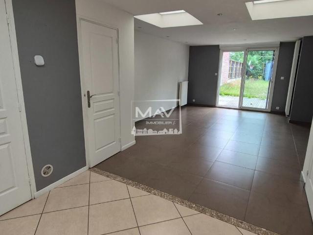 Maison 4 pièces, 127 m² à louer à Wambrechies 59118