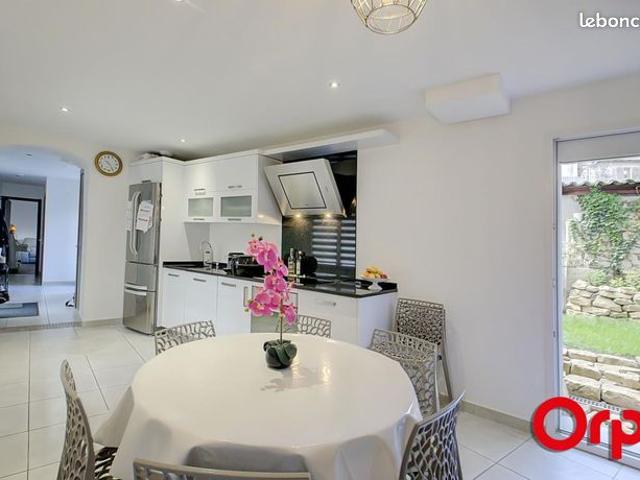Maison 4 pièces 120 m²