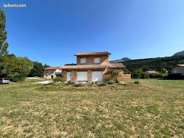 Maison 4 pièces 123 m²