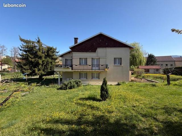 Maison 4 pièces 121 m²