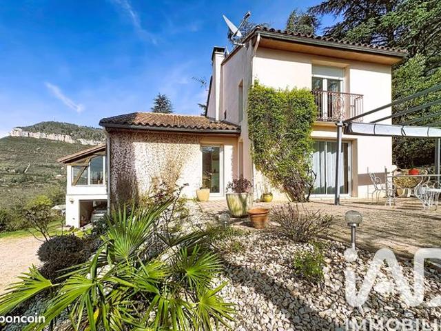 Maison 4 pièces 121 m²