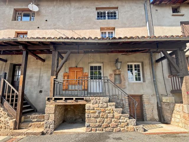 Maison 4 pièces, 121 m² à louer à Haute Rivoire 69610