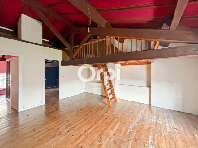 Maison 4 pièces, 121 m² à louer à Haute Rivoire 69610