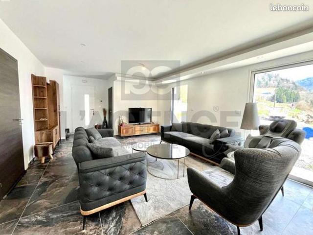 Maison 4 pièces 122 m²