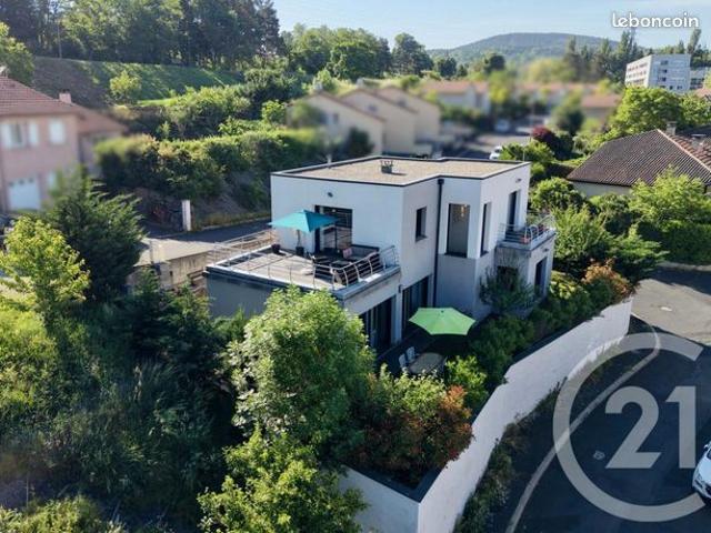 Maison 4 pièces 122 m²