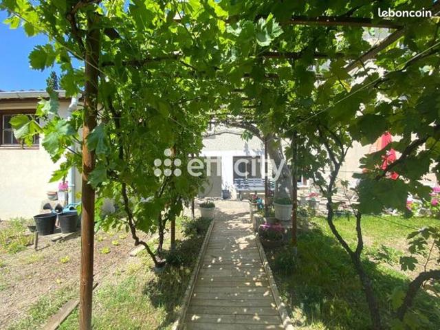 Maison 4 pièces 122 m²
