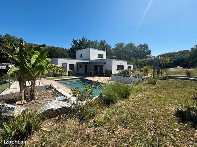 Maison 4 pièces 134 m²