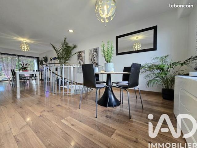 Maison 4 pièces 135 m²