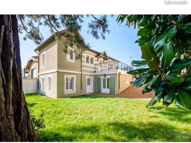 Maison 4 pièces 135 m²