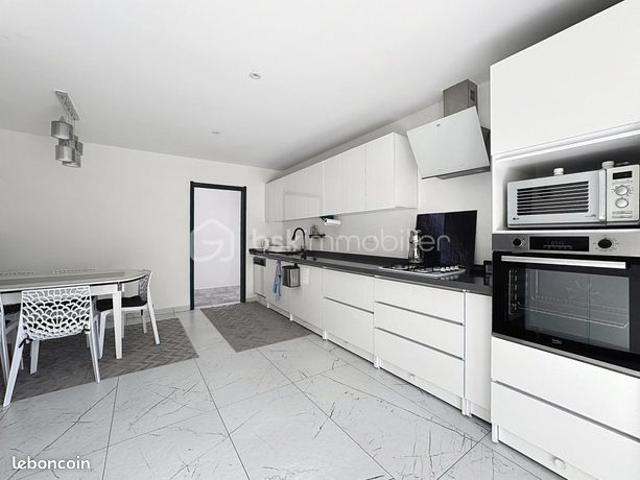Maison 4 pièces 135 m²