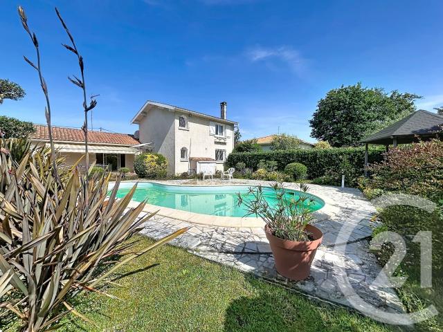 Maison 4 pièces 136 m²