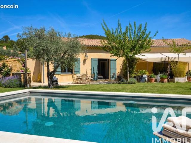 Propriété 4 pièces 136 m²