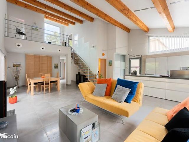 Maison 4 pièces 136 m²