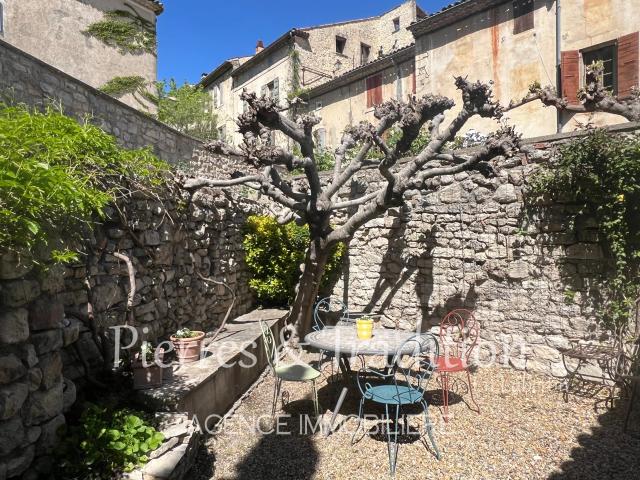 Maison 4 pièces 136 m²