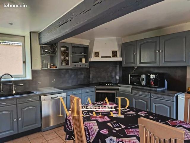 Maison 4 pièces 137 m²