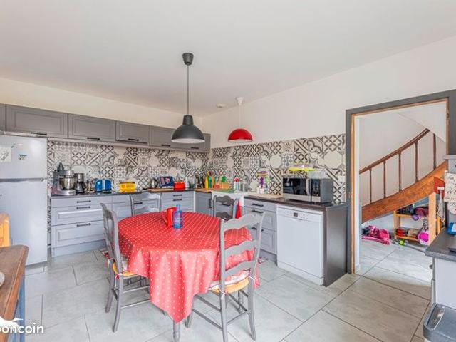Maison 4 pièces 137 m²