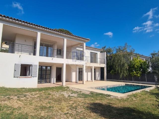 Maison 4 pièces 137 m²