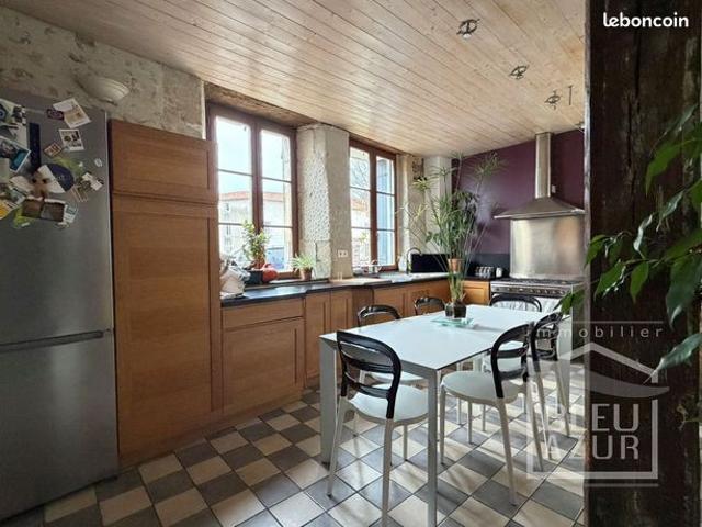 Maison 4 pièces 137 m²