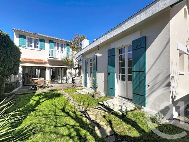 Maison 4 pièces 138 m²