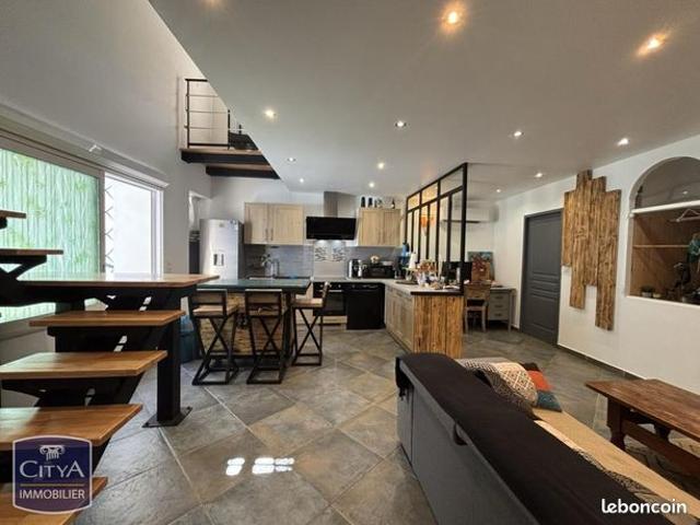 Maison 4 pièces 138 m²