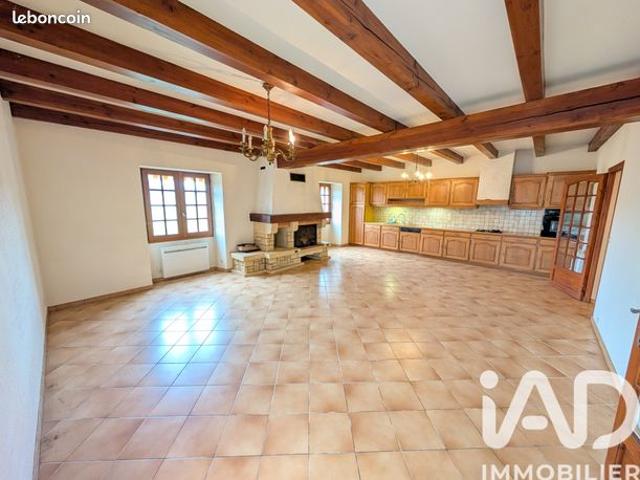 Maison 4 pièces 138 m²