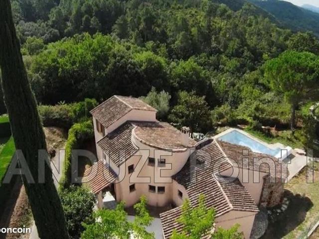 Maison 4 pièces 138 m²