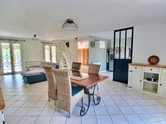 Maison 4 pièces 138 m²