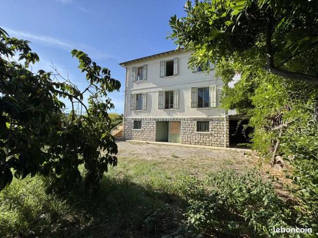 Maison 4 pièces 138 m²