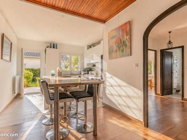 Maison 4 pièces 130 m²