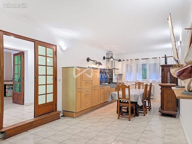 Maison 4 pièces 130 m²