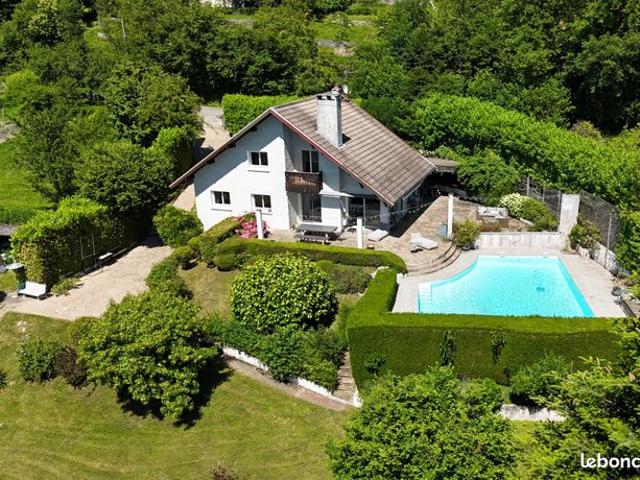 Maison 4 pièces 131 m²